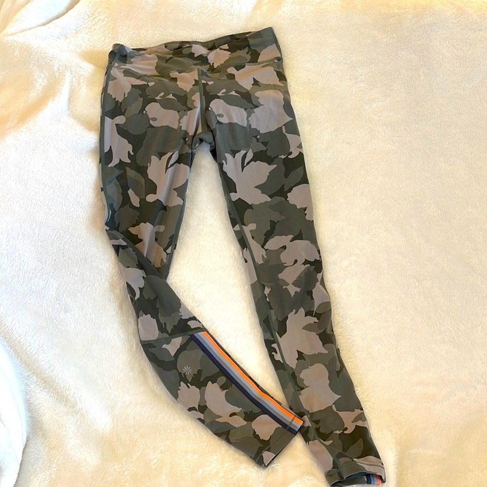 Athleta Girl Camo Leggings XL (14)